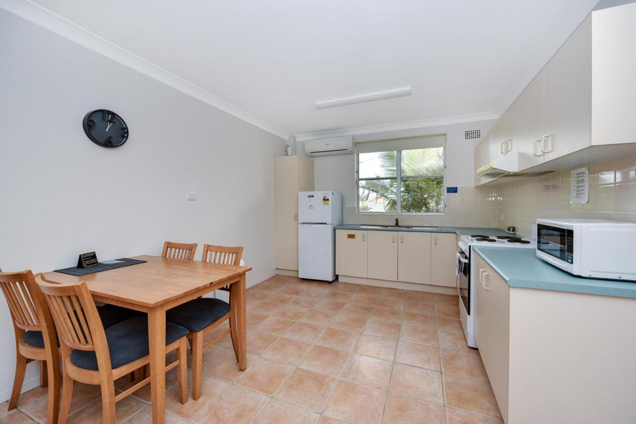 Oxley Cove Holiday Apartment Порт-Маккуорі Екстер'єр фото